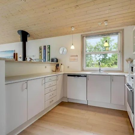 Ve174-vejers-strand-spurvevej-5 *
