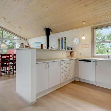 Ve174-vejers-strand-spurvevej-5 Feriehus *